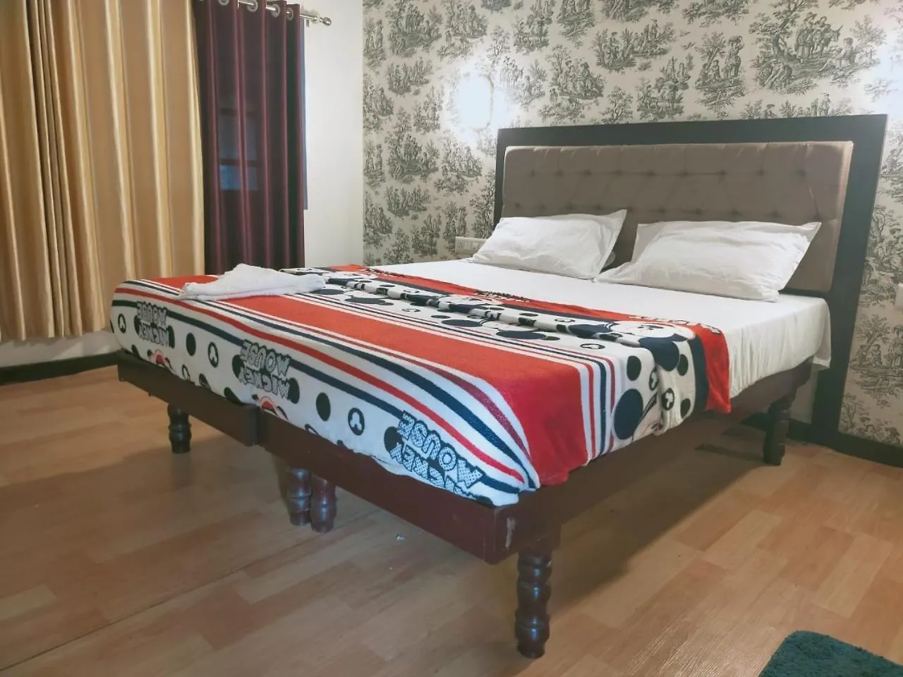 Honeymoon Boathouse 호텔 Alappuzha 3*,